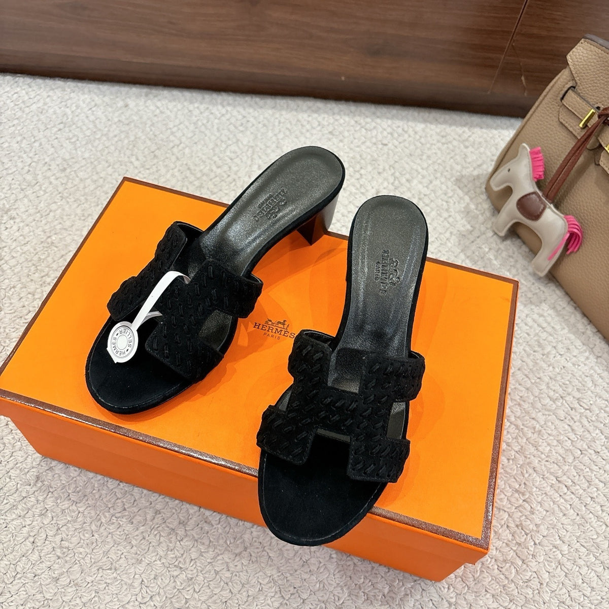 BLACK SUEDE HEELED SLIDE SANDALS