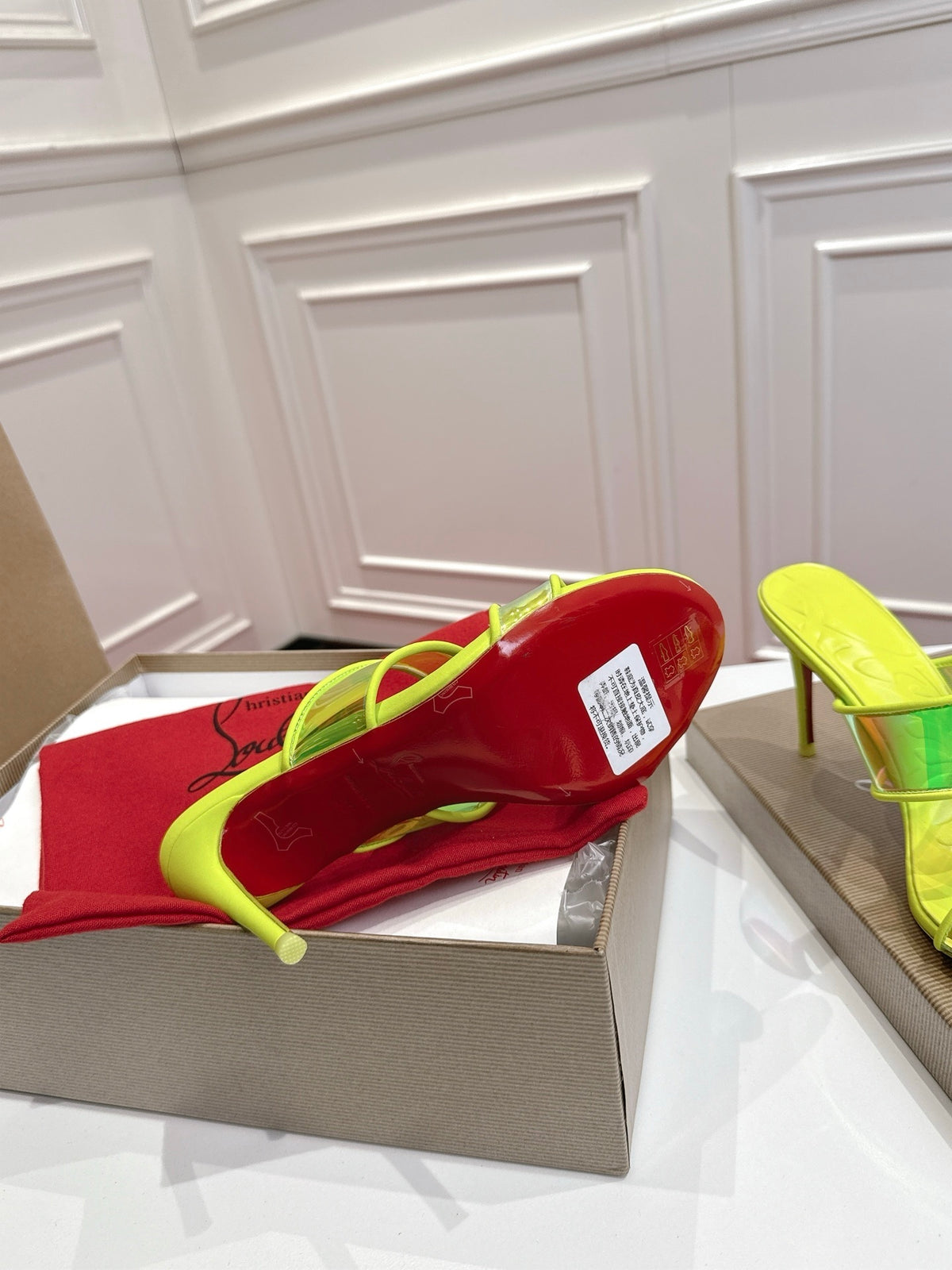 NEON YELLOW TRANSPARENT STRAP MULE HEELS