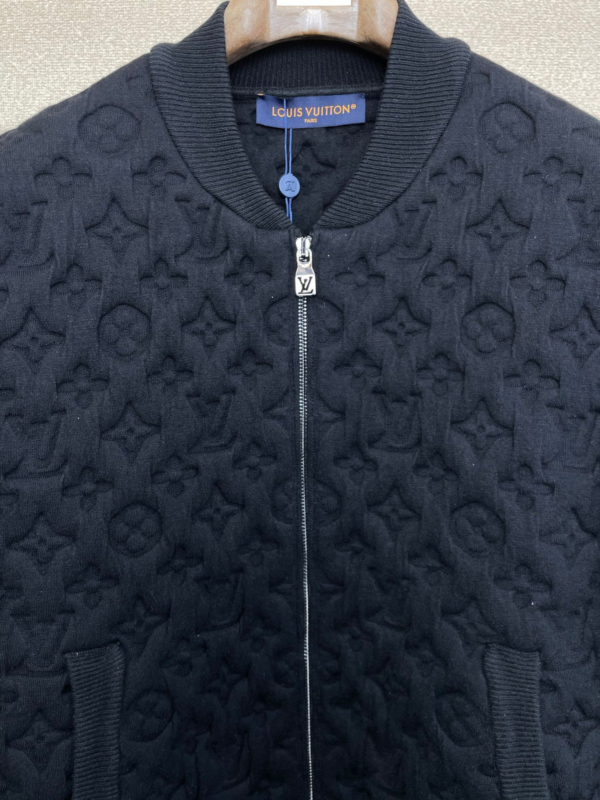 TEXTURED ZIP-UP BOMBER JACKET