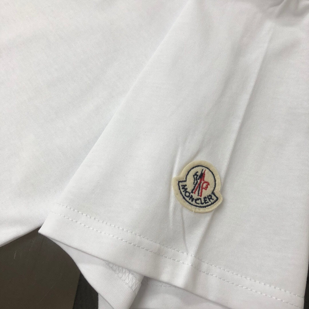 CLASSIC LOGO PATCH CREW NECK T-SHIRT
