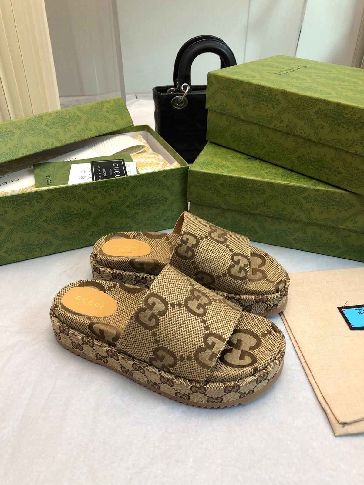 BEIGE MONOGRAM PLATFORM SLIDES