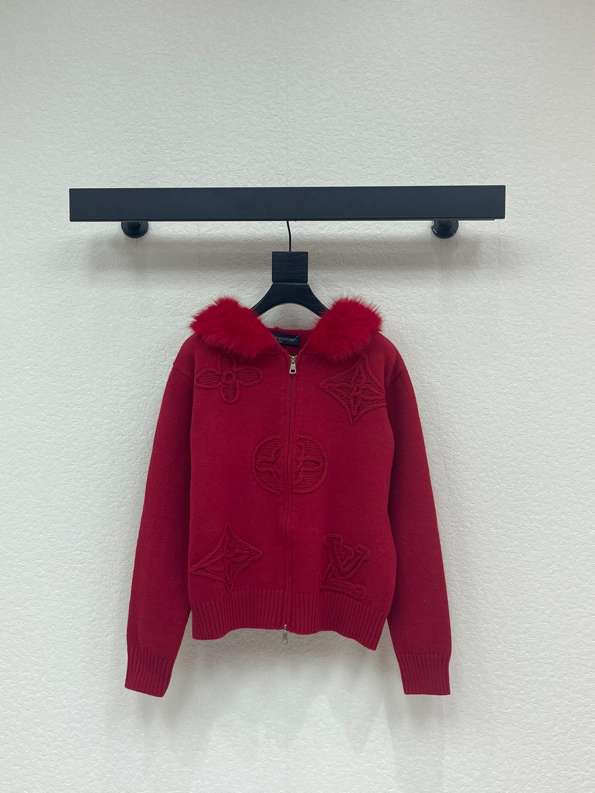 EMBOSSED KNIT ZIP HOODIE WITH FUR TRIM