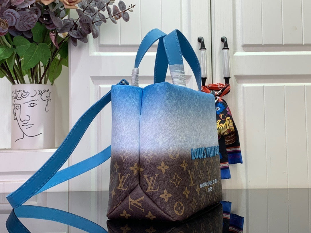 GRADIENT CITY TOTE
