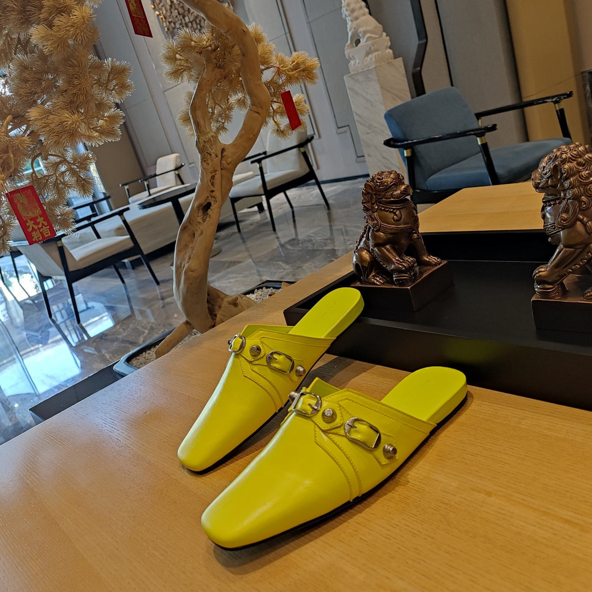 NEON YELLOW BUCKLE DETAIL FLAT MULES