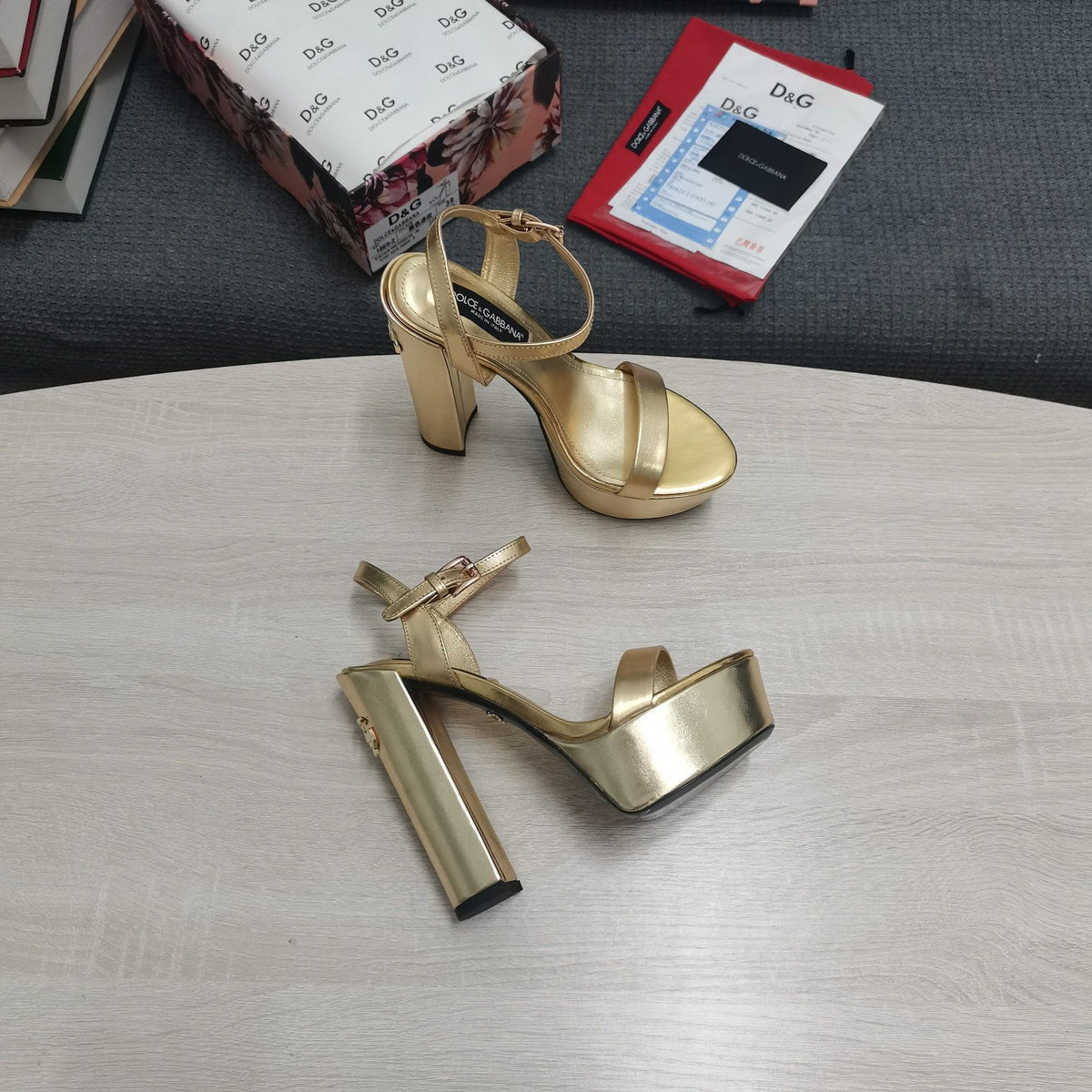 GOLD METALLIC PLATFORM STRAPPY HEEL SANDALS