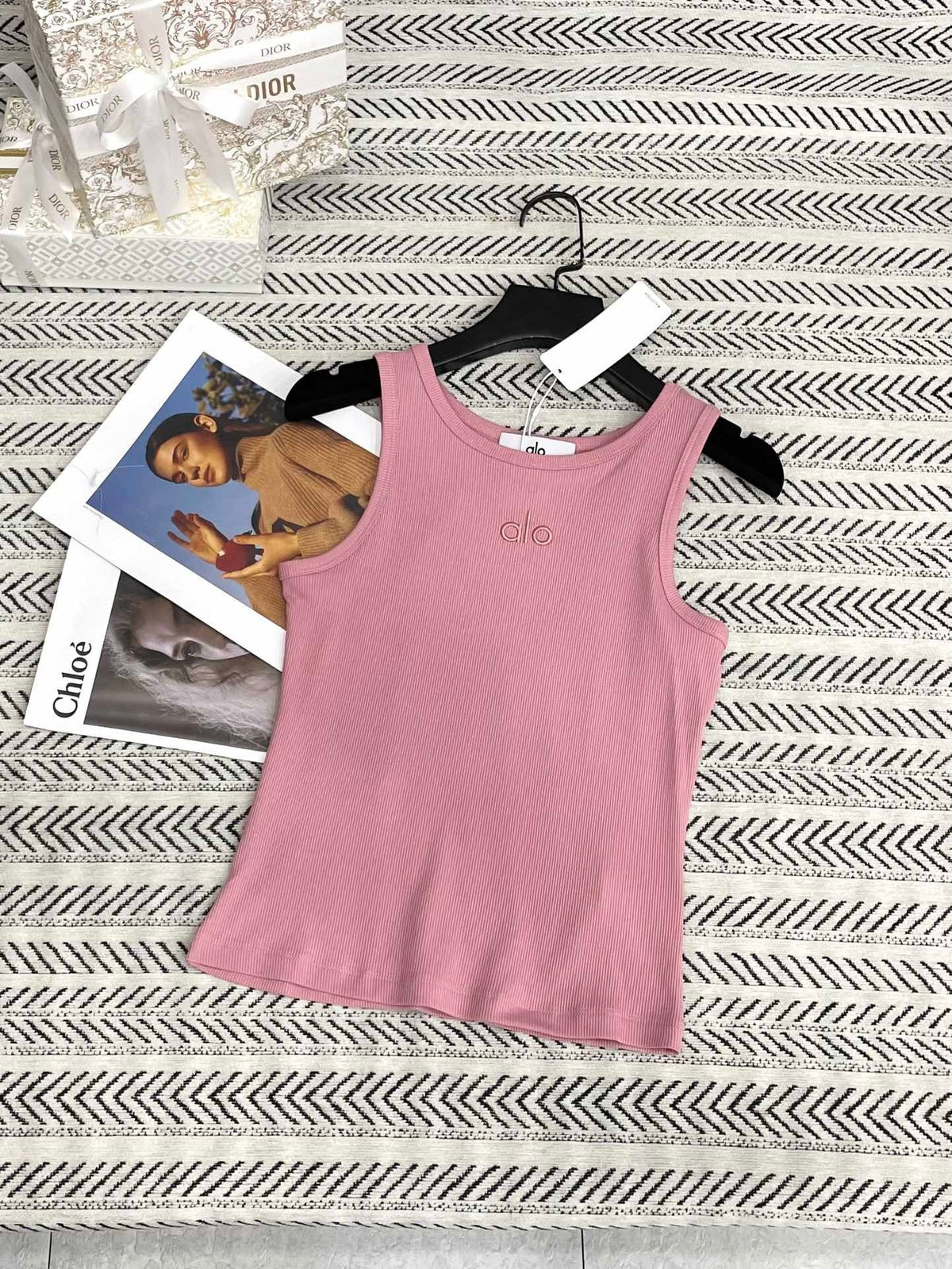 RIBBED LOGO TOP
