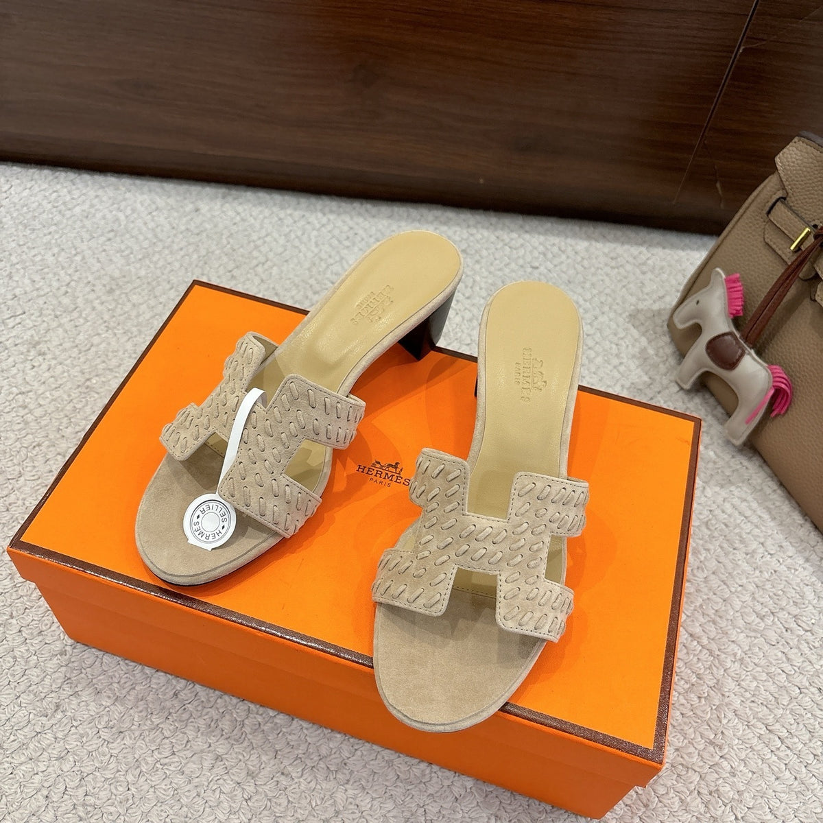 SAND BEIGE SUEDE HEELED SLIDE SANDALS