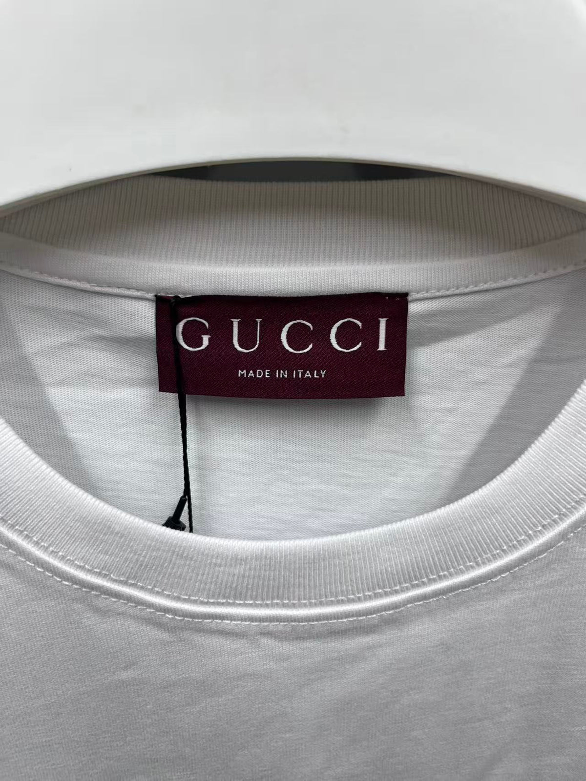 LOGO GRAPHIC PRINT CREW NECK T-SHIRT