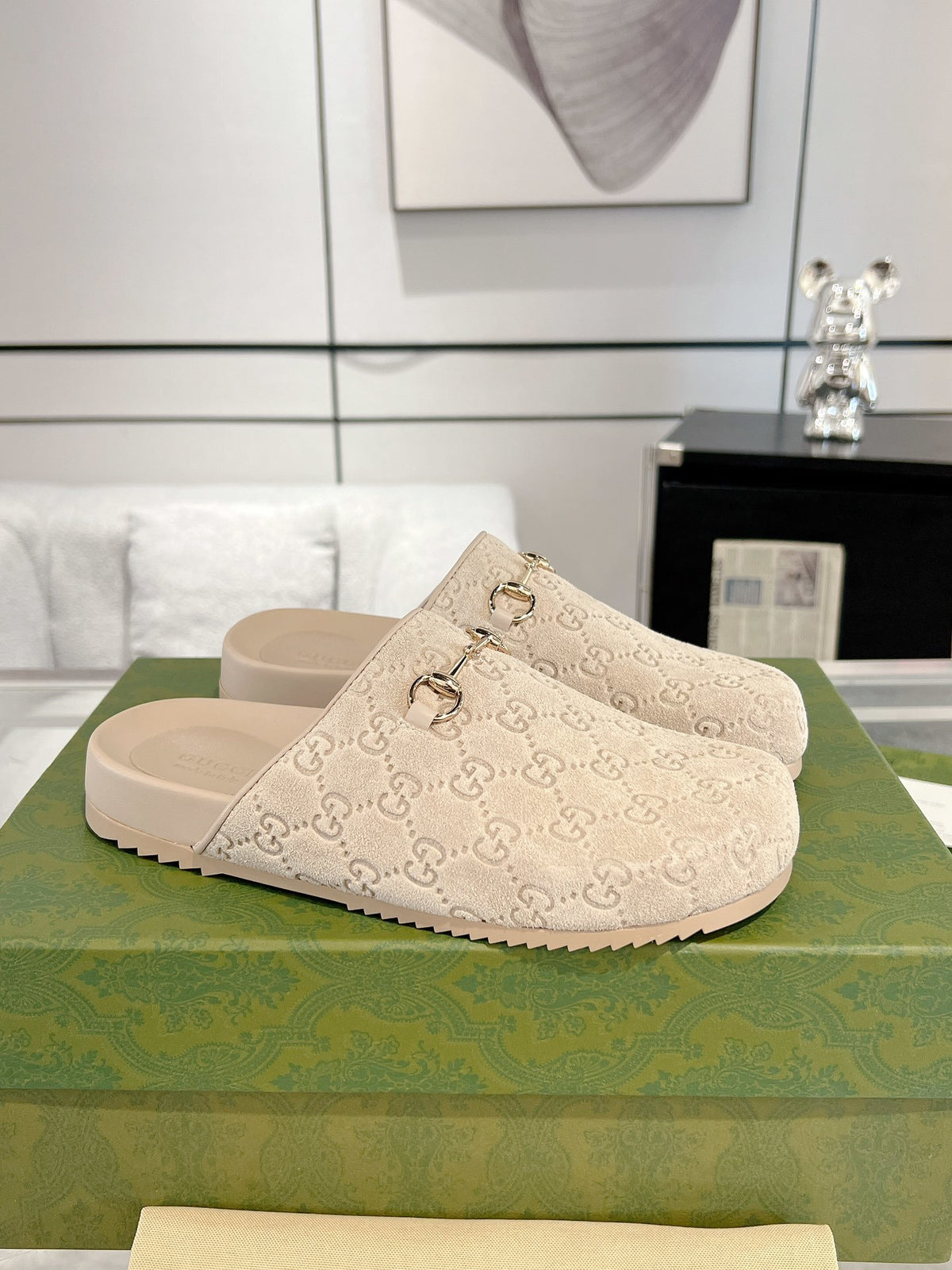 CREAM EMBOSSED MULE SLIDES